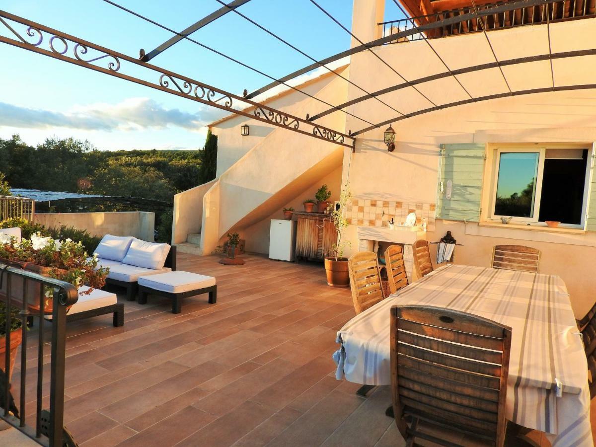 Le Mas De L'Escaillon Saint-Saturnin-les-Apt Exterior photo