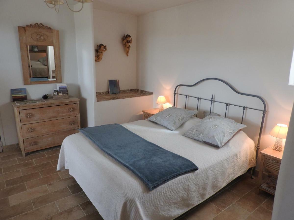 Le Mas De L'Escaillon Saint-Saturnin-les-Apt Exterior photo